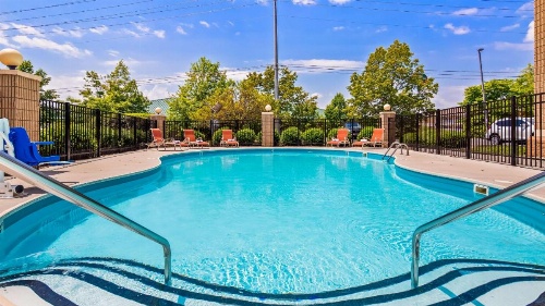 Best Western Plus Knoxville Cedar Bluff image 3